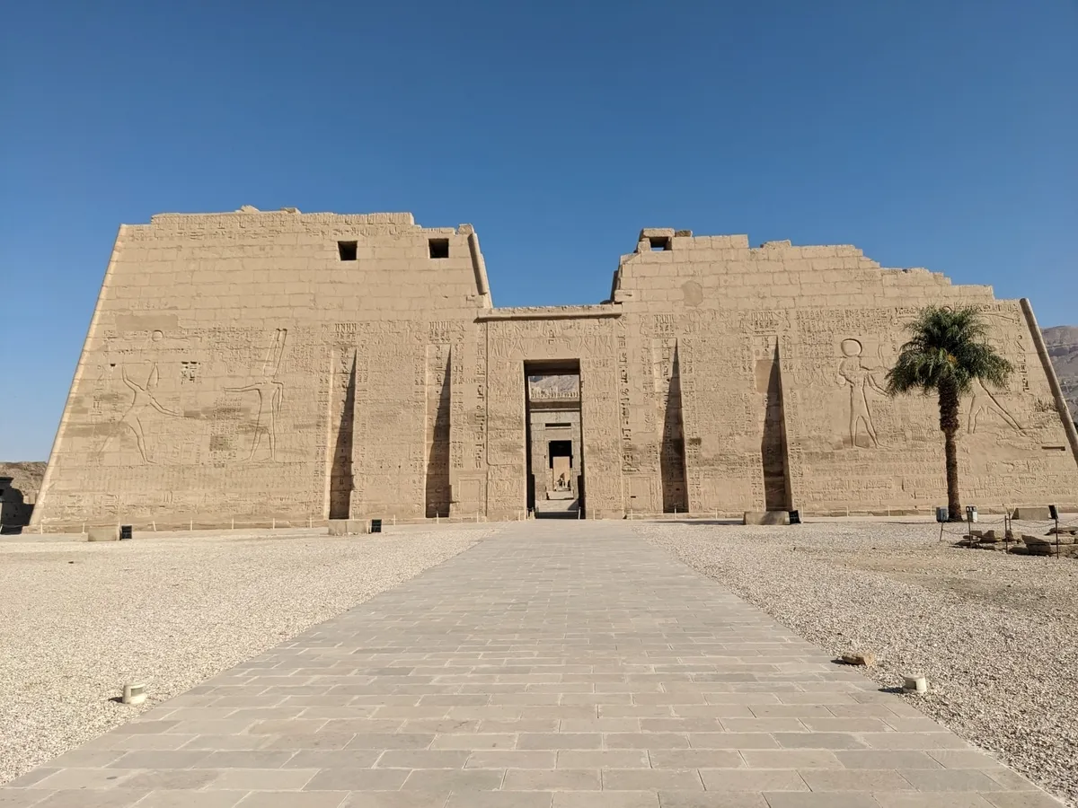 medinet-habu4